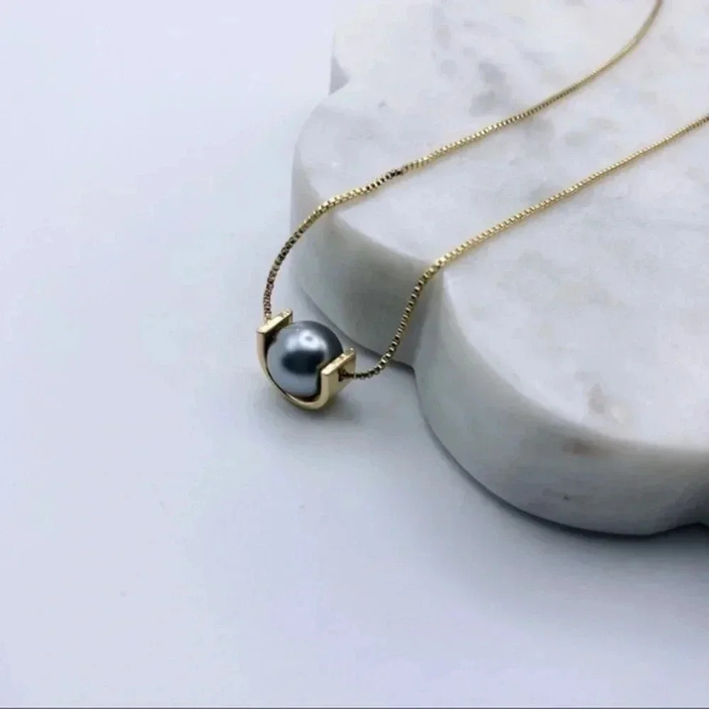 DAINTY Single Pearl Floating Necklace, Pearl Necklace, Gold Plated Neckl… - Picture 2 of 7